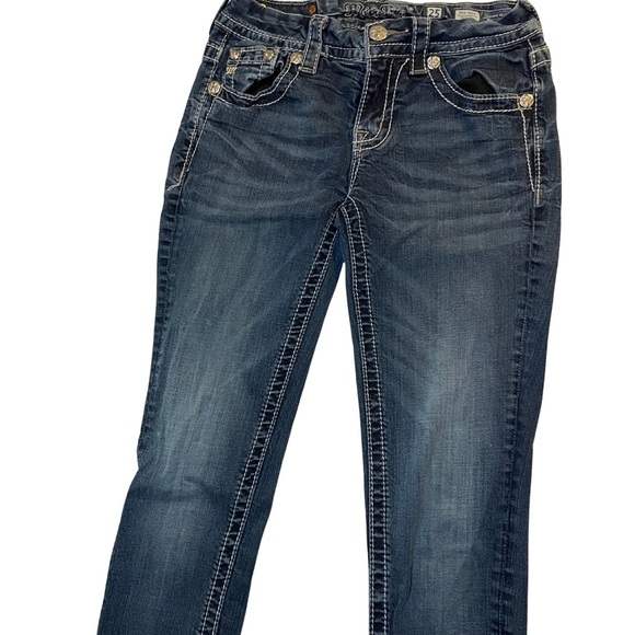Miss Me Skinny Jeans MID RISE Stones Silver Details on Front and Back Pockets. - Picture 2 of 16
